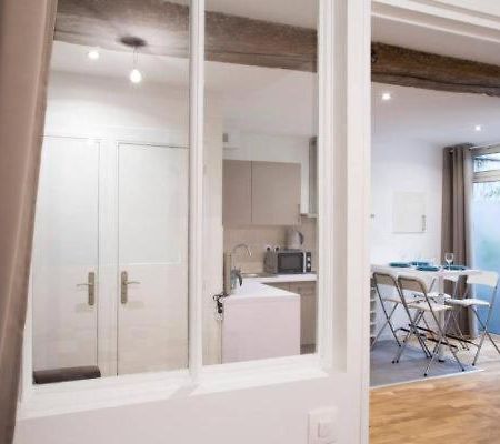 Cmg Hotel De Ville - Manteaux Paris Eksteriør bilde