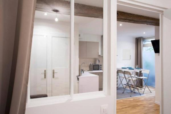 Cmg Hotel De Ville - Manteaux Paris Eksteriør bilde